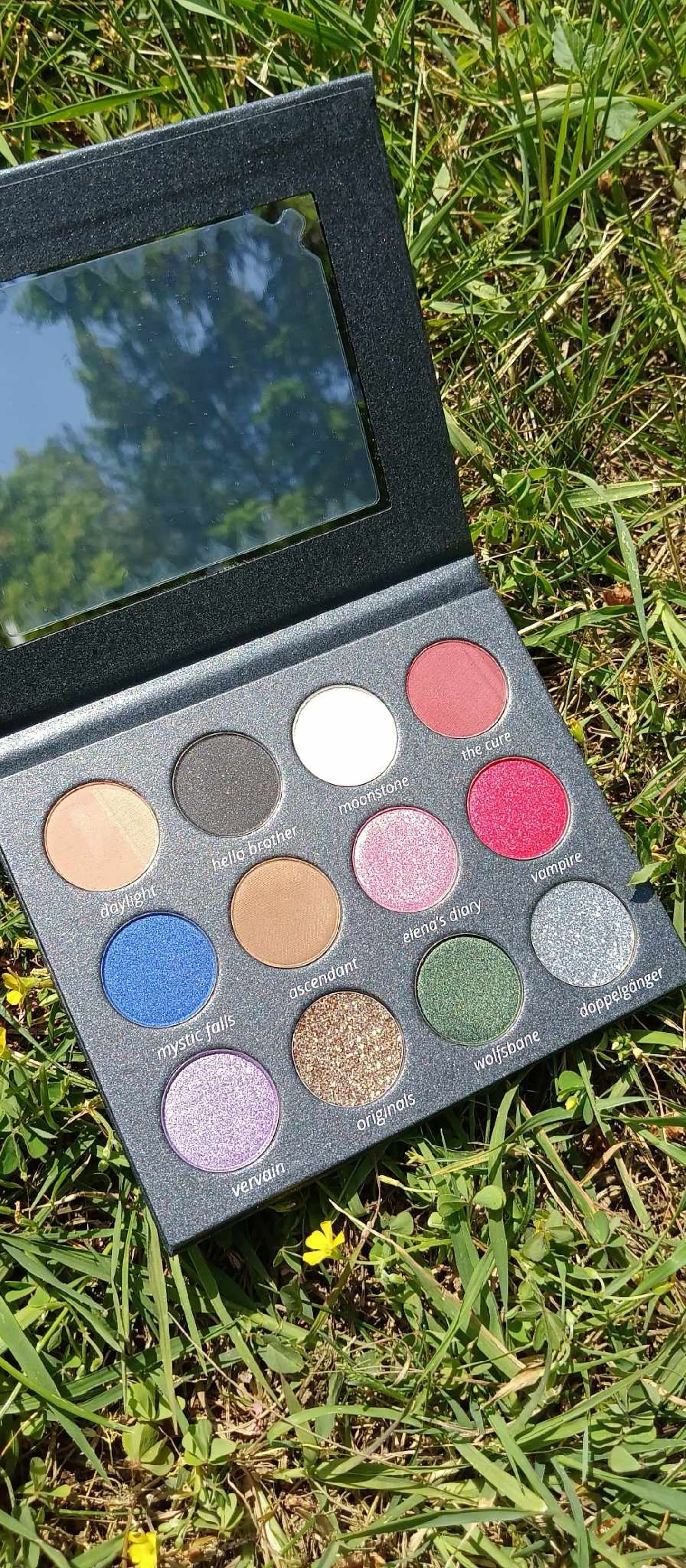 The Vampire Diaries X Pyrope Beauty Eyeshadow Palette