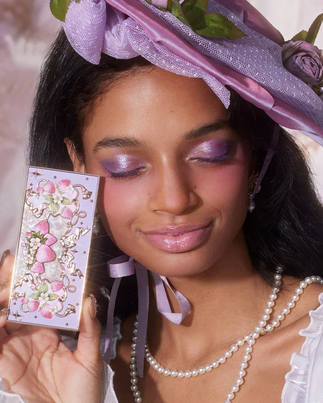 Flower Knows - Violet Strawberry Rococo Eyeshadow Palette